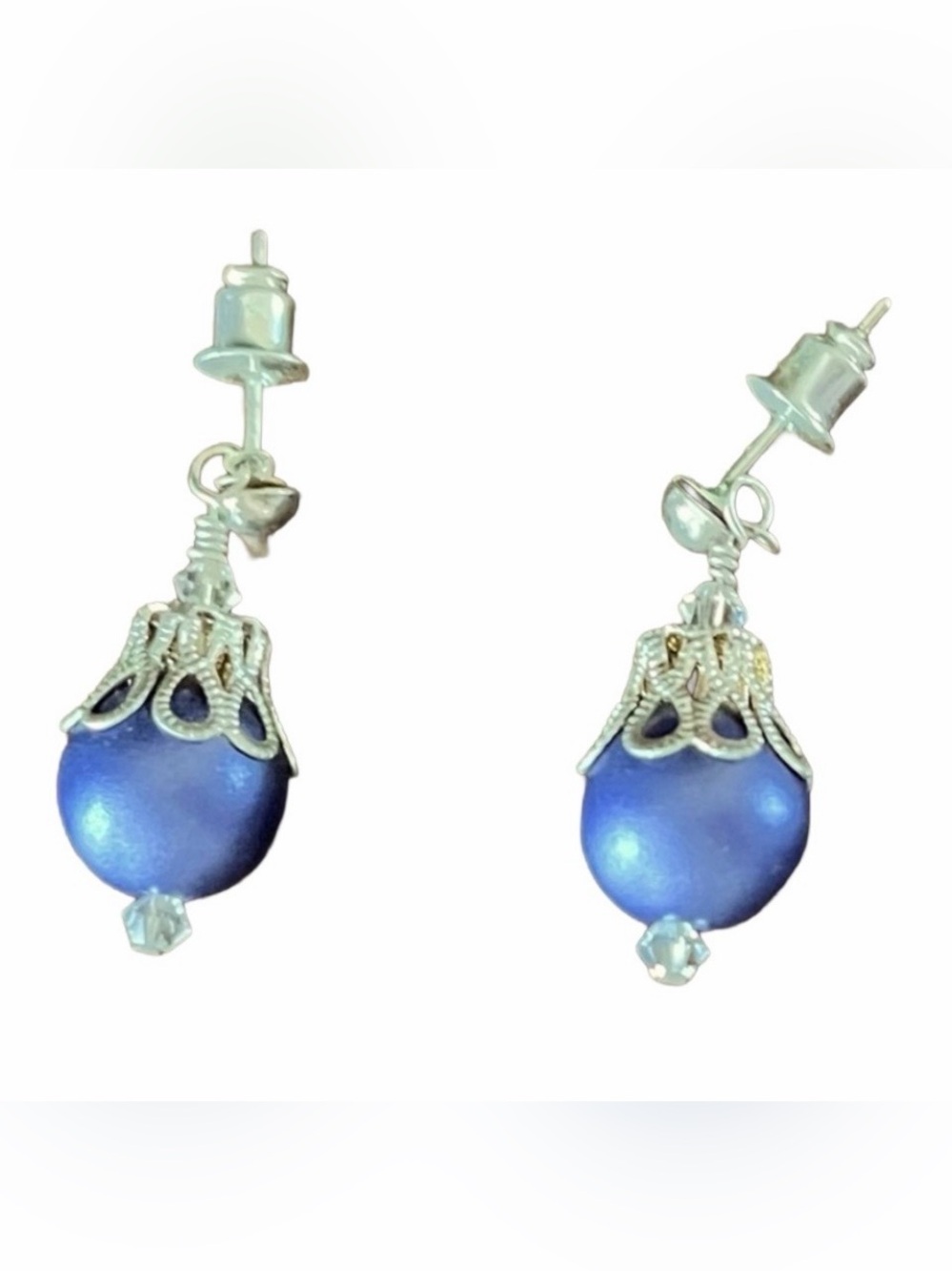 Purple Pearl Silver Dangle Earrings with Decorative Details and Stud Closure